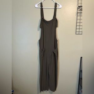 Natural Life Jumpsuit BNWT Green Size Large